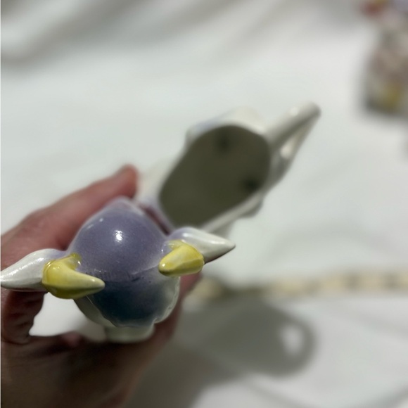 Vintage “Elsie the Cow” Ceramic Sugar Dish, Creamer, Salt and Pepper Shaker Set - Picture 5 of 14